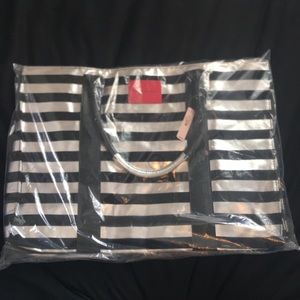 BRAND NEW VS Zip Up Tote/Travel Bag